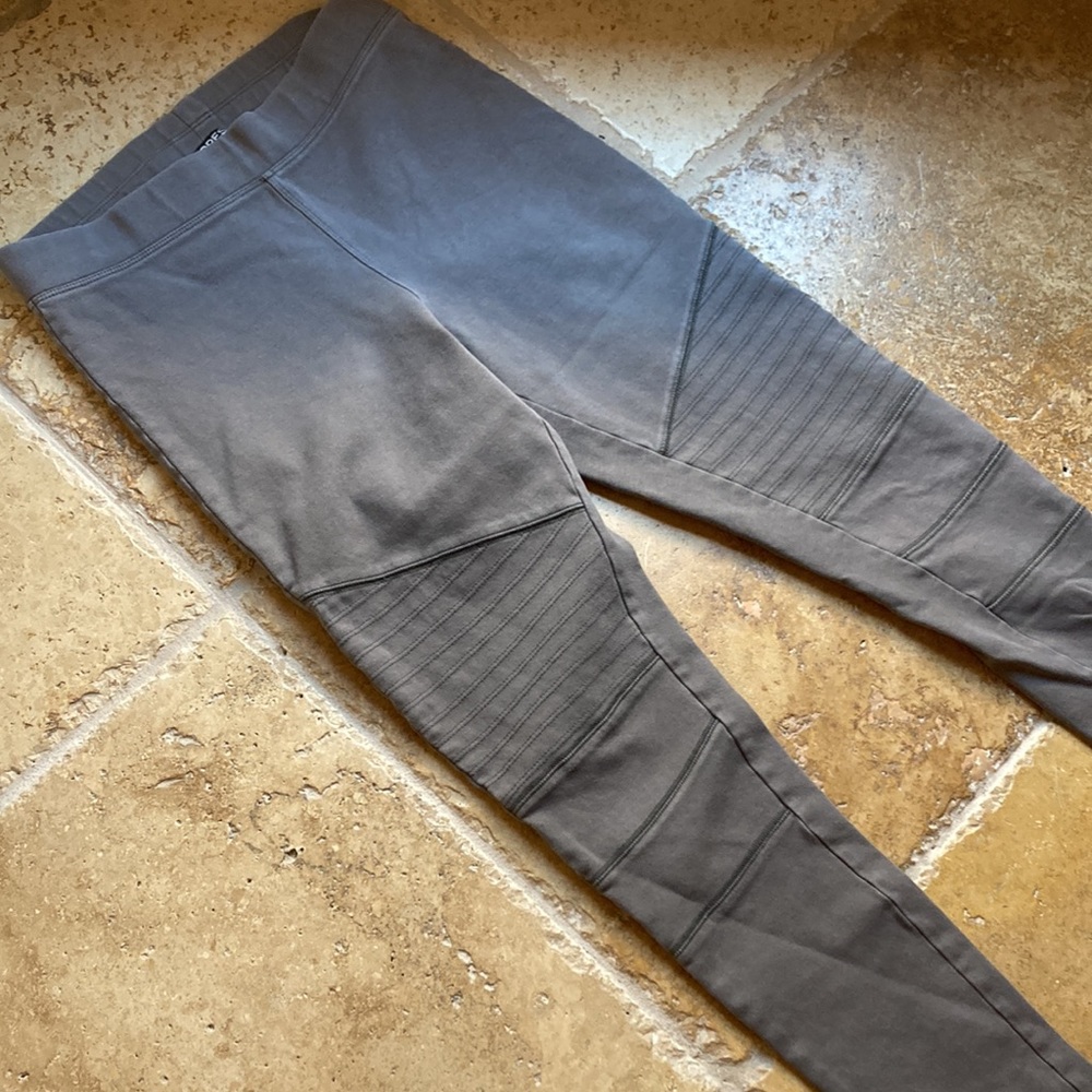 Express small tan leggings yoga pants